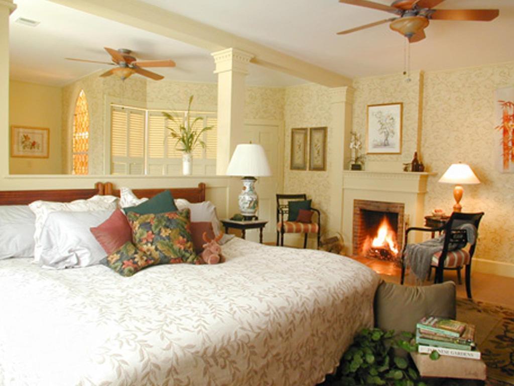 The Notchland Inn Bartlett Rum bild